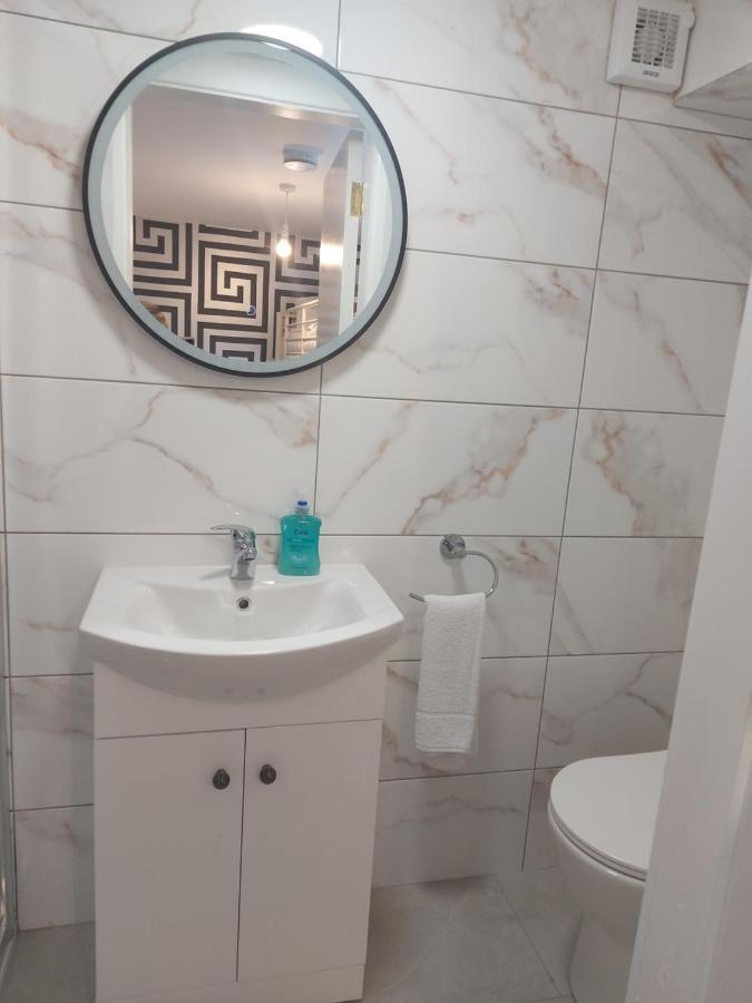 Tribeca Stay Голуэй Экстерьер фото